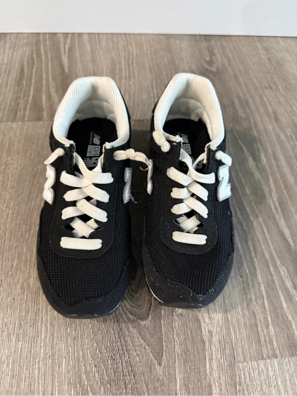 New Balance Kids' Black & White Lace-Up Sneakers size 11 Toddler